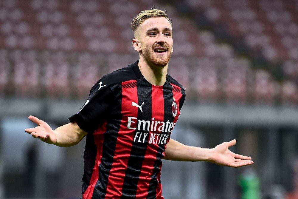  AC米兰锋线引援锁定热刺凯恩，报价达8000万欧元  